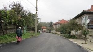 Преасфалтираха улици в с Басарбово