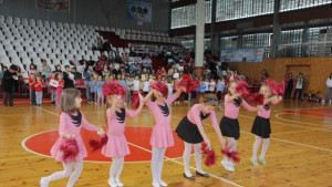 200 русенчета участваха в спортен празник в зала Дунав
