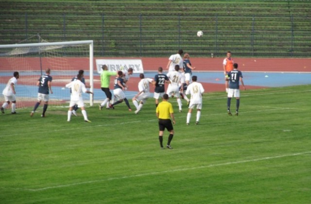 Дунав се готви за сериозен мач със Септември