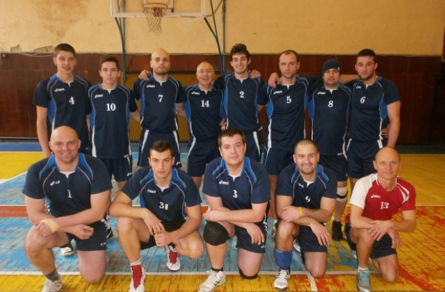 Волейбол в изборния ден в Кюстендил