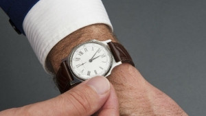 Местим стрелките с час назад в нощта срещу неделя