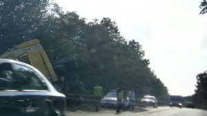 Влекач блъсна Опел заради катастрофирал автомобил пострада мъж на 35
