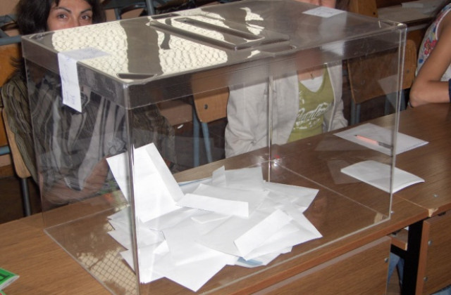 В Нова Загора 11% избирателната активност
