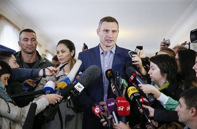 Виталий Кличко с голяма преднина на изборите за кмет на Киев