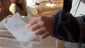 МК Промяна в Стралджа с 4533 а БСП с 4393