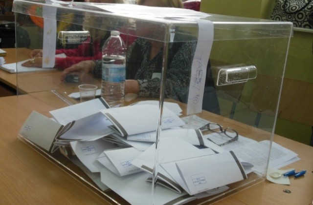 Балотажи в Бобошево, Кочериново, Бобов дол и Сапарева баня