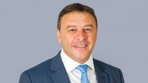 Камбитов трети по вот в страната