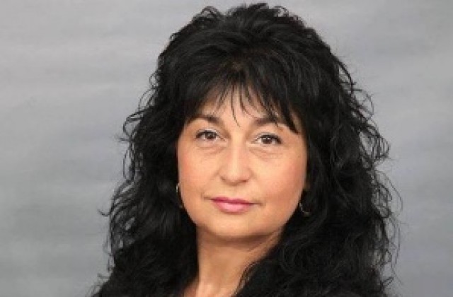 Д-р Ивелина Гецова печели на първи тур в Лясковец