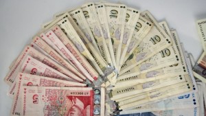 Глобиха с 500 лева варненец вилнял в изборна секция