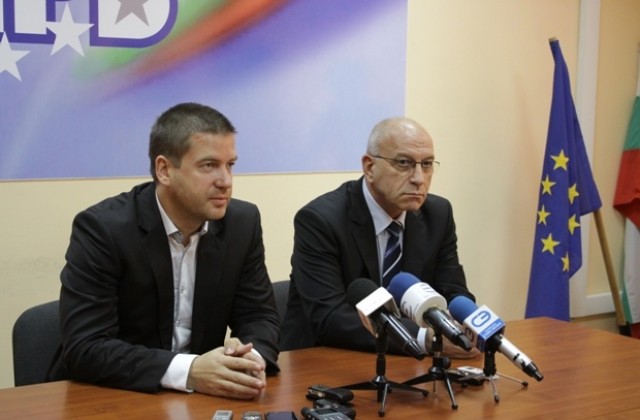 Още един заместник ще има Живко Тодоров, новият екип ясен след клетвата