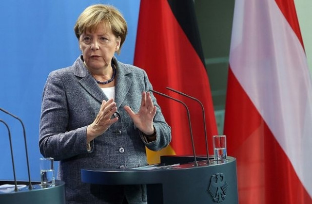 Меркел: Няма незабавно решение на бежанската криза в Европа