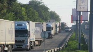 Затягат вноса на сръбско сирене и плескавици