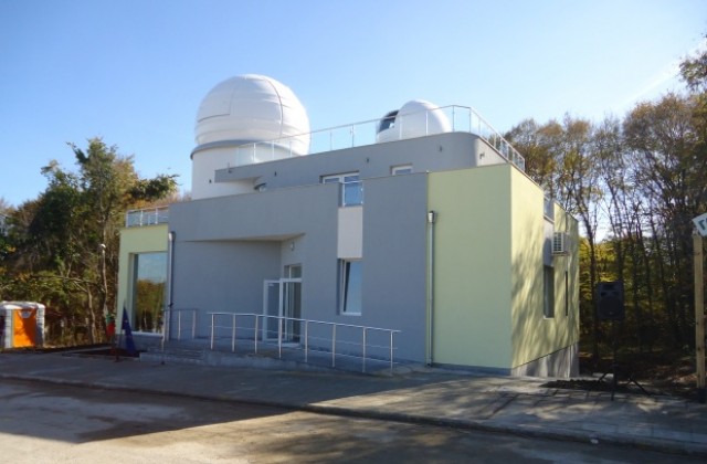 Откриха нов летен център с астрономическа обсерватория на Шуменското плато