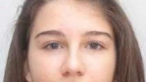 Издирват 15годишно момиче избягало след скандал с родителите си