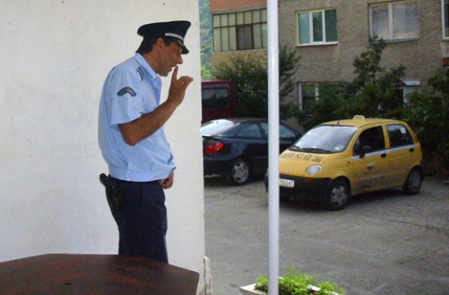 Полицаите на крак за балотажа