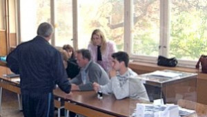 Спокойно начало на изборния ден в Новозагорско