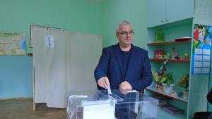 Николай Иванов гласува за честността откритостта и добрината