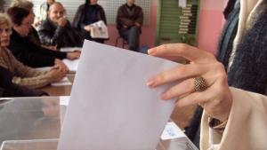 2215 е избирателната активност в община Сливен към 13 часа