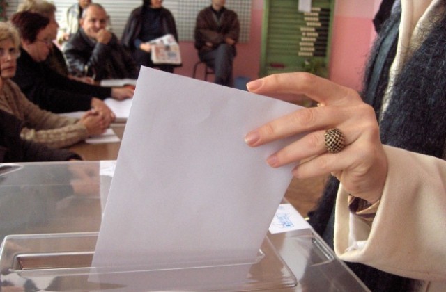 22,15%  е избирателната активност в община Сливен към 13 часа