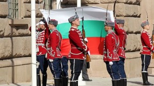 Президентът прие почетния строй на Националната гвардейска част СНИМКИ