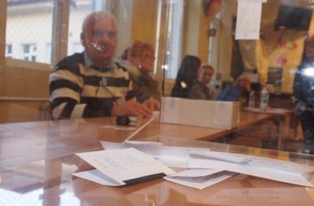 Леви и реформатори искат касиране на изборите във Варна
