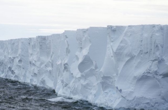 Ледът на Антарктида се увеличава