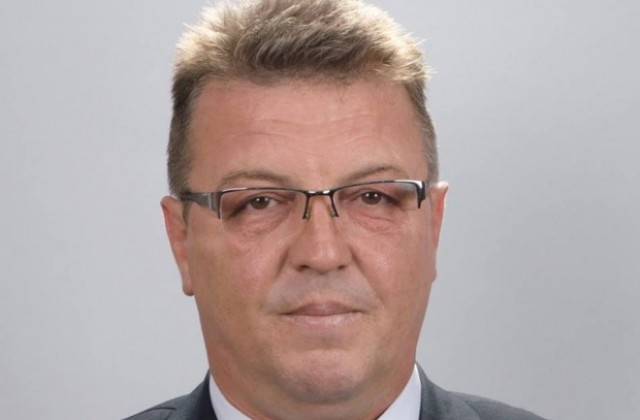 Доника Сиромахова се отказа от ОбС, влиза Антоний Андонов