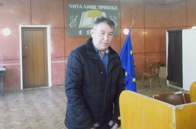 За трети път избраха Ибрахим Ахмедов за председател на Общински съвет-Лозница