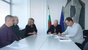 Операта ще има културноинформационен център