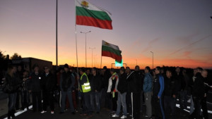 Протестът на полицаите блокира за кратко АМ Марица