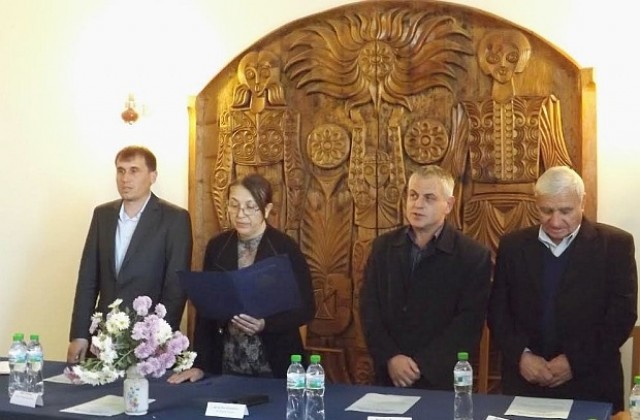 Кметът на Цар Калоян започва мандата си без заместници