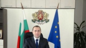 Първи заседания на Общинските съвети в Омуртаг и Антоново