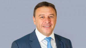 Камбитов се заклева за втори път