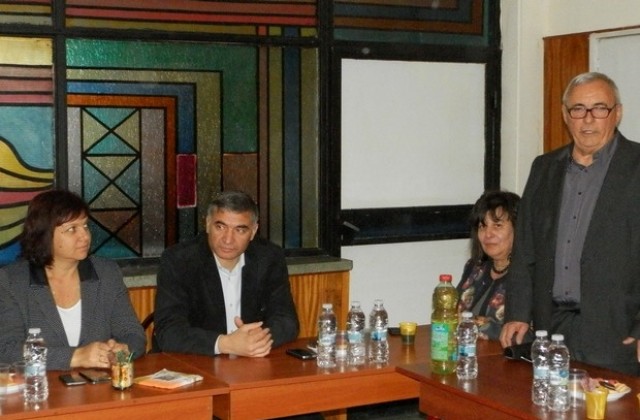Областният управител Ралица Добрева се срещна с президента на БФЛА