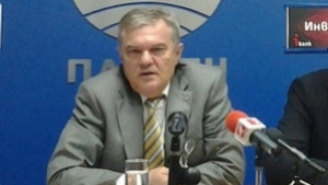 Румен Петков призова премиера да обяви дали е бил в