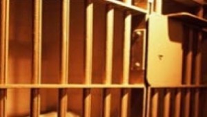 Задържаха крадец обрал магазин в Елхово