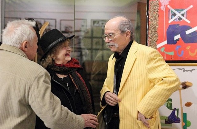 Стотици чакаха с часове на опашка, за да поздравят Иван Газдов за юбилея му