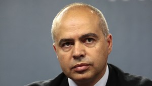 Депутат Винетките за колите да не поскъпват има резерви