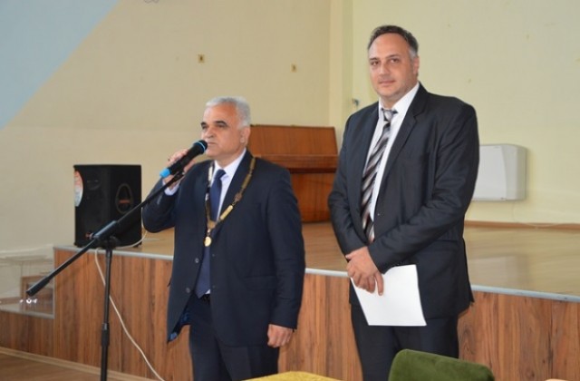 Тошко Янев положи клетва като кмет на Вълчи дол (СНИМКИ)