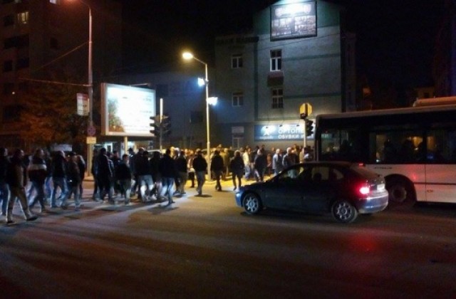Пловдивските полицаи излязоха за трета поредна вечер на протест