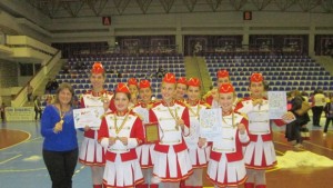 Горнооряховските мажоретки с три златни медалa от Балканския фестивал в