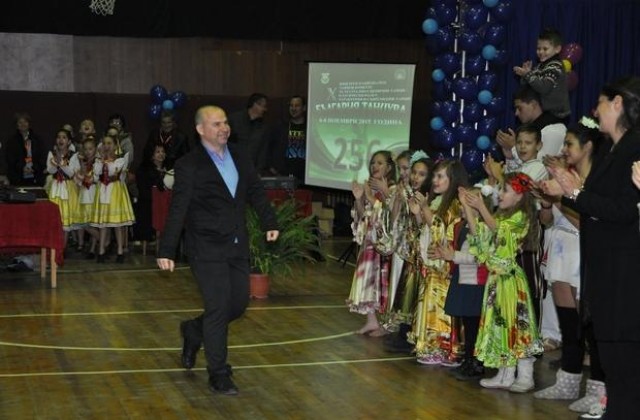 Галаксико за пети път с Купата на кмета в България танцува