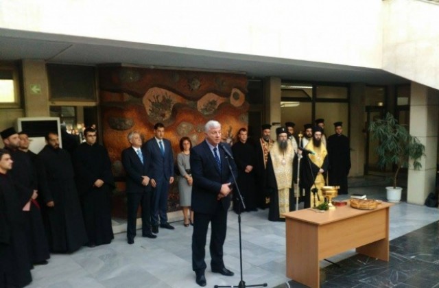 Новият областен управител обеща да наложи модела „Борисов“