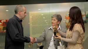 Богомил Господинов спечели статуетката Златното яйце от поетичния конкурс Веселин