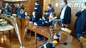 Волейболистките на Марица си показаха купите на кмета