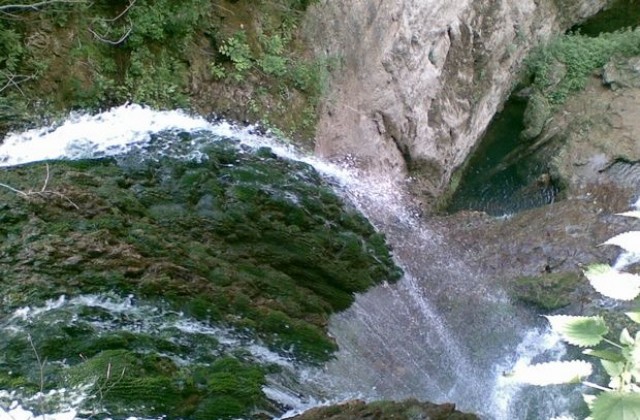 Прокуратурата в Ловеч разследва нещастния инцидент на Крушунските водопади
