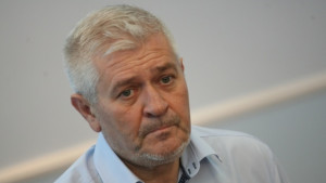 С пръстови отпечатъци в аптеките ще можем да взимаме лекарства