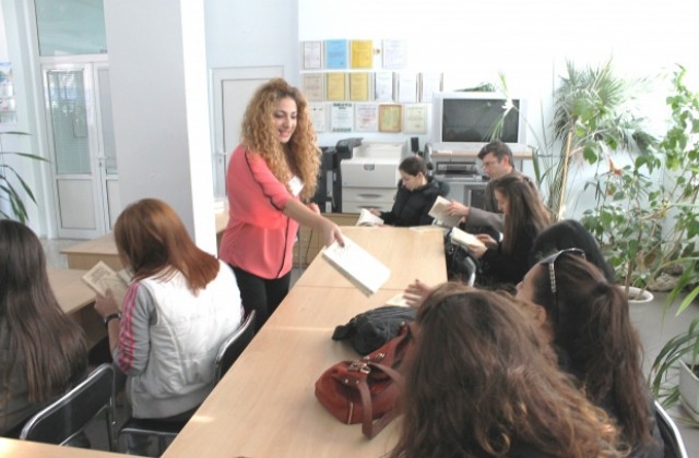 Студенти от Шуменския университет се запознаха с работата на експертите от РИОСВ