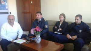 С обучение демонстрация и панихида почитат жертвите от катастрофи в