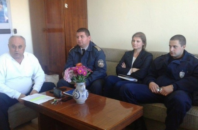 С обучение, демонстрация и панихида почитат жертвите от катастрофи в областта